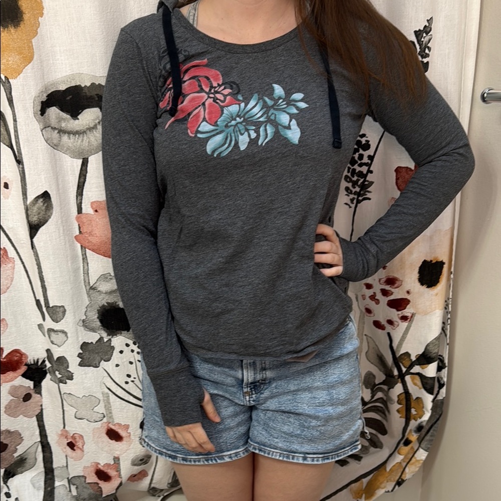 Women’s Crazy Shirts Grey Hawaiian Floral Print Sweatshirt. Size S